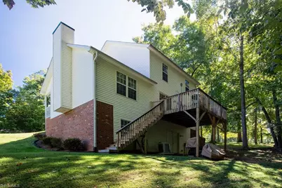 3693 Courtland Circle, Thomasville, NC 27360 - Photo 17