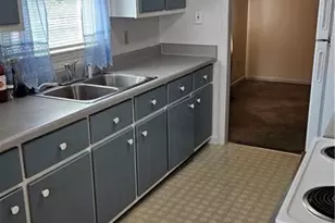 146 E 3rd St, Denton, NC 27239 - Photo 5
