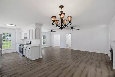 202 Dilworth Road, High Point, NC 27265 - Photo 9