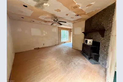 6515 Creek Run Road, Walkertown, NC 27051 - Photo 3