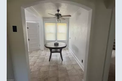 302 N 7th Avenue, Mayodan, NC 27027 - Photo 17