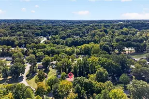 3207 Delmonte Dr, Greensboro, NC 27406 - Photo 47