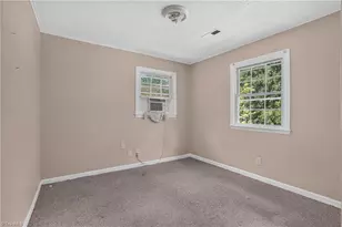 3207 Delmonte Dr, Greensboro, NC 27406 - Photo 37