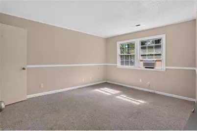 3207 Delmonte Drive, Greensboro, NC 27406 - Photo 31