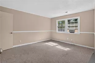 3207 Delmonte Dr, Greensboro, NC 27406 - Photo 31