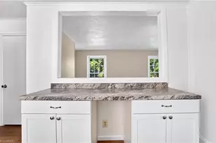 3207 Delmonte Dr, Greensboro, NC 27406 - Photo 21