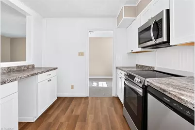 3207 Delmonte Drive, Greensboro, NC 27406 - Photo 25