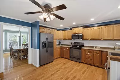 110 Leighmar Street, Clemmons, NC 27012 - Photo 9