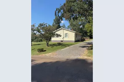 107 Eaton Road, Mount Airy, NC 27030 - Photo 5
