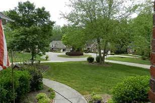 8246 Ipswich Ct, Summerfield, NC 27358 - Photo 3