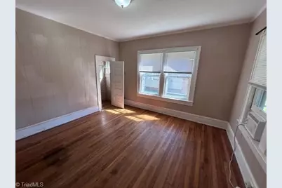 439 2nd Avenue SE, Hickory, NC 28602 - Photo 9