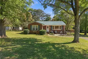 1616 Riverside Dr, Hillsborough, NC 27278 - Photo 1
