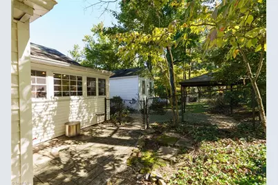 1101 Brookside Drive, Greensboro, NC 27408 - Photo 27