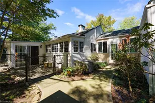 1101 Brookside Dr, Greensboro, NC 27408 - Photo 31