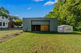 8217 Styers Ferry Rd, Clemmons, NC 27012 - Photo 33