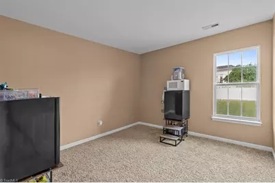 4413 Gray Wolf Way, Greensboro, NC 27406 - Photo 25