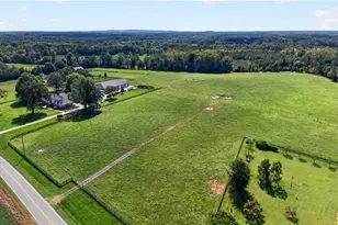 7086 Holts Store Rd, Burlington, NC 27215 - Photo 47