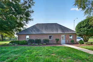 7086 Holts Store Rd, Burlington, NC 27215 - Photo 5