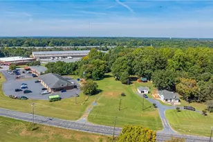 922 S Main St, Randleman, NC 27317 - Photo 15