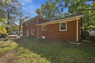 532 Oakwood Ln, Graham, NC 27253 - Photo 33