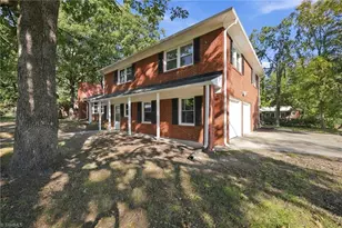 532 Oakwood Ln, Graham, NC 27253 - Photo 3