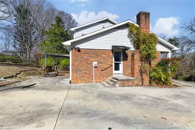 2019 Downing Street, Greensboro, NC 27410 - Photo 3