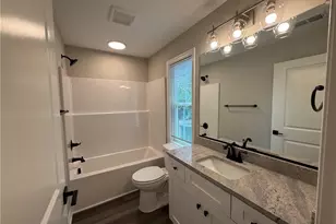 7085 Hanesbrook Cir, Clemmons, NC 27012 - Photo 11