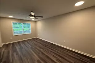 7085 Hanesbrook Cir, Clemmons, NC 27012 - Photo 9