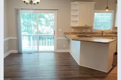 8 Dunkirk Place, Greensboro, NC 27410 - Photo 17