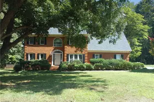 8 Dunkirk Pl, Greensboro, NC 27410 - Photo 1