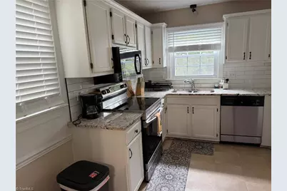 5614 Watercrest Drive, Greensboro, NC 27407 - Photo 9