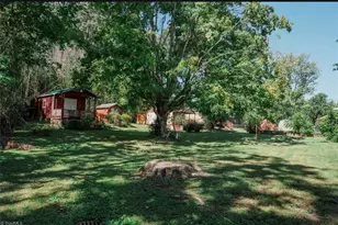 2304 Yow Rd, Greensboro, NC 27407 - Photo 31