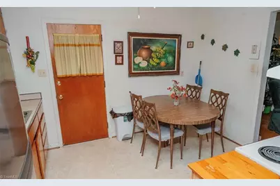 2304 Yow Road, Greensboro, NC 27407 - Photo 9