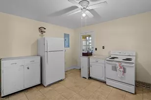 726 3rd Ave, Reidsville, NC 27320 - Photo 9