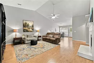 94 Mansfield Cir, Greensboro, NC 27455 - Photo 7