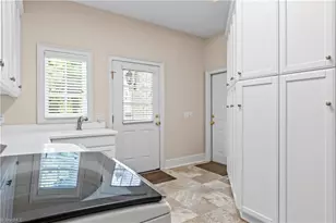4620 Cherryhill Ln, Winston-Salem, NC 27106 - Photo 25