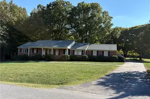 500 Shamrock Rd, High Point, NC 27265 - Photo 3