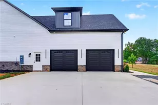 5405 Monterey Glen Ct, Browns Summit, NC 27214 - Photo 41