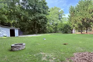 205 Venus Dr, Greensboro, NC 27406 - Photo 13