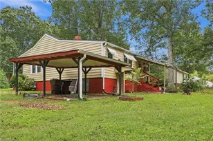 1415 Pointer St, Roxboro, NC 27573 - Photo 19
