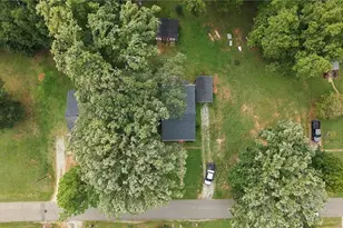 1415 Pointer St, Roxboro, NC 27573 - Photo 7