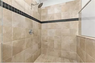 201 N Elm Street #701, Greensboro, NC 27401 - Photo 29
