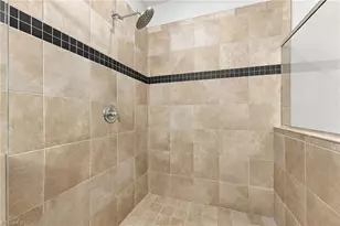 201 N Elm St, Greensboro, NC 27401 - Photo 29