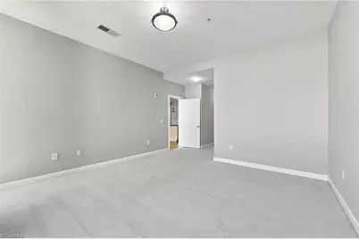 201 N Elm Street #701, Greensboro, NC 27401 - Photo 27