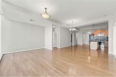 201 N Elm Street #701, Greensboro, NC 27401 - Photo 9