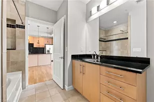 201 N Elm St, Greensboro, NC 27401 - Photo 19