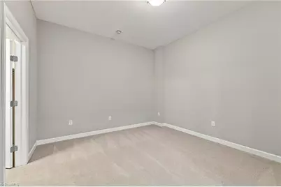 201 N Elm Street #701, Greensboro, NC 27401 - Photo 17