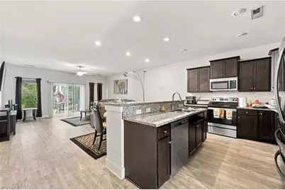 557 Isley Place, Burlington, NC 27215 - Photo 5