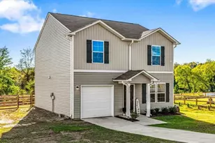 245 Mitchell St, Walnut Cove, NC 27052 - Photo 3