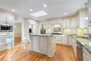 4040 Winburn Ln, Winston-Salem, NC 27106 - Photo 9